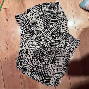 Medium fun patterned flowy shorts